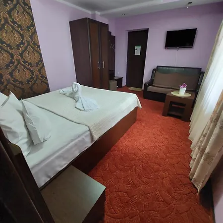Casa Rosca 3*