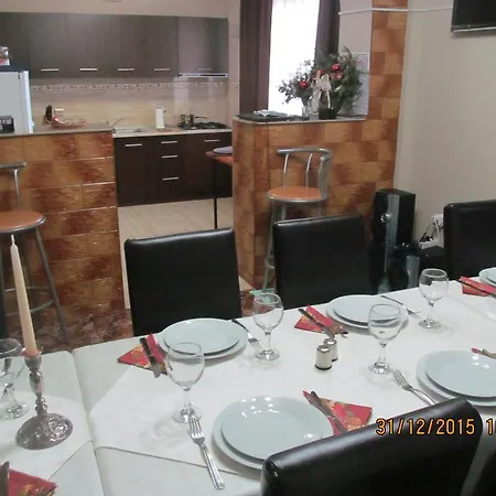 Casa Rosca 3*